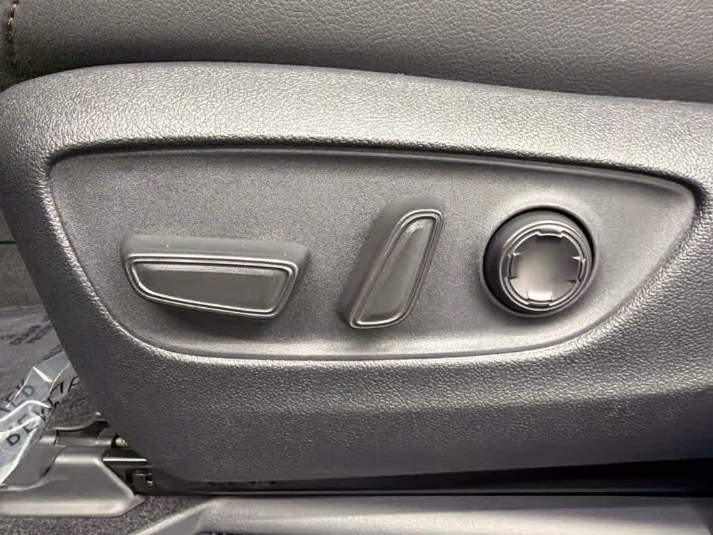 Certified 2026 Toyota Sienna Limited FWD image 23