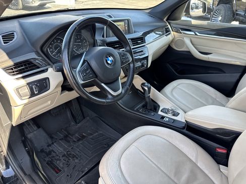 Used 2017 BMW X1 xDrive28i image 8