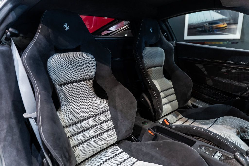 Used 2015 Ferrari 458 Speciale Coupe RWD image 56