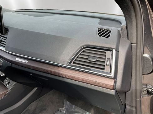 Used 2022 Audi Q5 2.0T Premium image 23