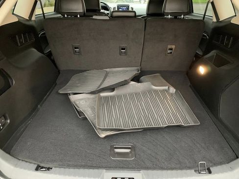 Used 2022 Ford Edge Titanium AWD/4WD image 17