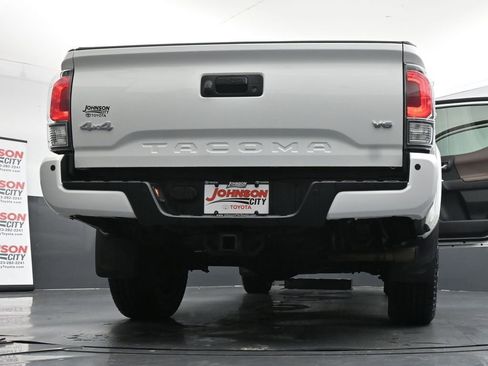 Used 2023 Toyota Tacoma Limited image 44