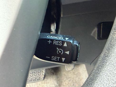 Used 2013 Toyota Prius Prime Plug-In Hybrid FWD image 22
