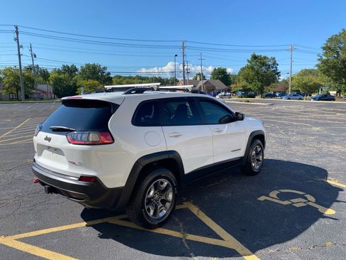 Used 2019 Jeep Cherokee Trailhawk w/ Cold Weather Group image 5