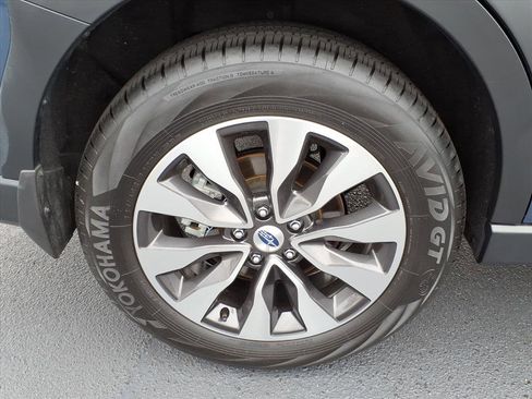 Certified 2025 Subaru Outback Touring w/ Popular Package #2 image 30