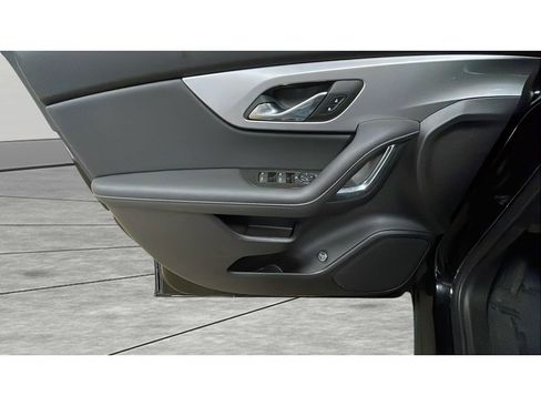 Used 2024 Chevrolet Blazer LT w/ Redline Edition image 9