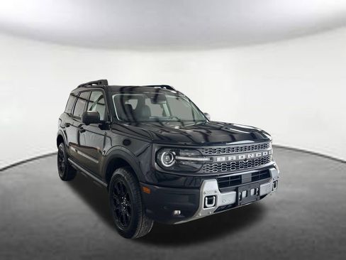 Used 2025 Ford Bronco Sport Badlands image 8
