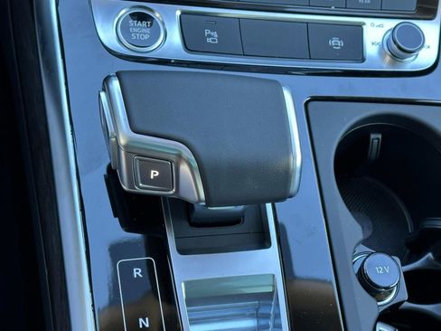 Certified 2025 Audi Q8 Premium w/ Convenience Package image 29