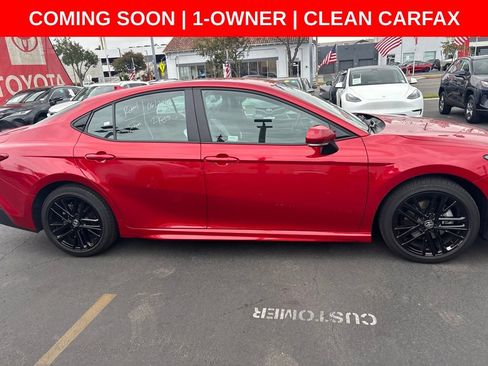 Used 2026 Toyota Camry SE FWD image 3