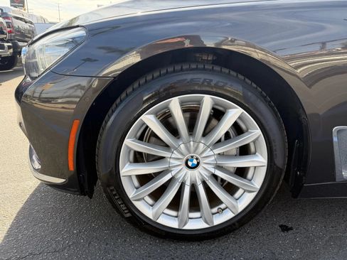 Used 2016 BMW 740i RWD image 5