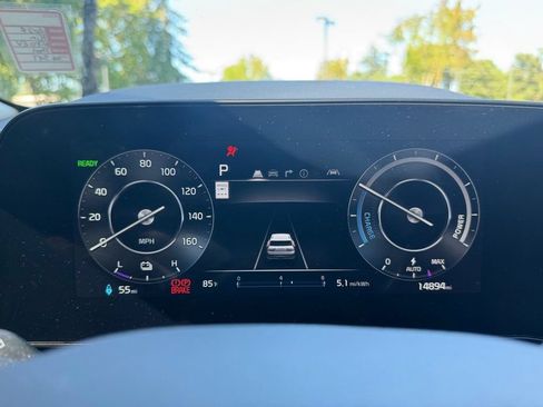 Certified 2024 Kia Niro Wind w/ Wind Preserve Package FWD image 19