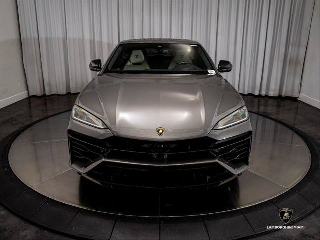 Used 2025 Lamborghini Urus S AWD/4WD image 3
