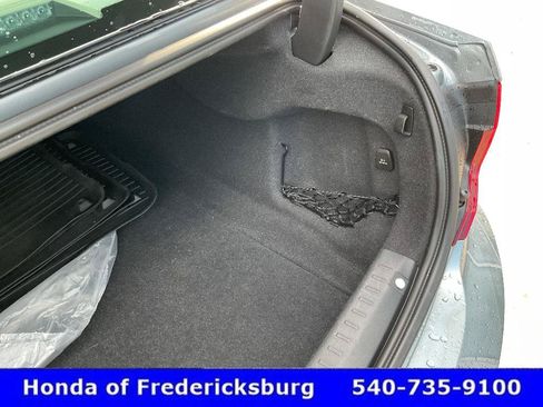 Used 2018 Volvo S90 T5 Momentum w/ Convenience Package FWD image 25