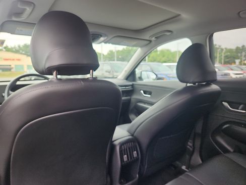 Used 2024 Hyundai Kona Limited AWD/4WD image 25