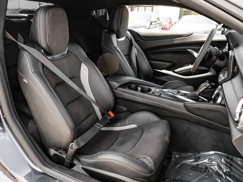 Used 2023 Chevrolet Camaro SS RWD image 32