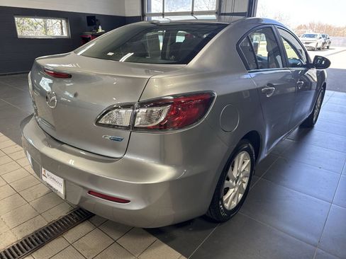 Used 2013 MAZDA MAZDA3 i Touring image 38
