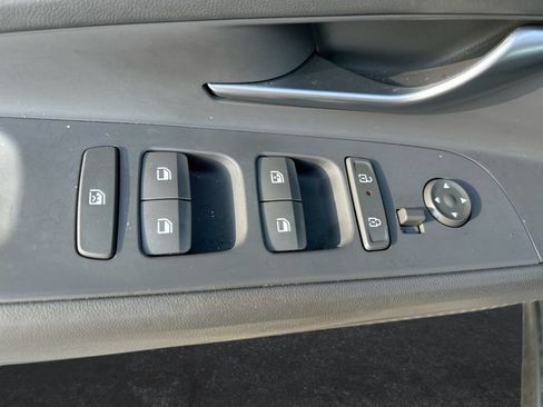 Used 2024 Hyundai Elantra SEL w/ Convenience Package FWD image 12