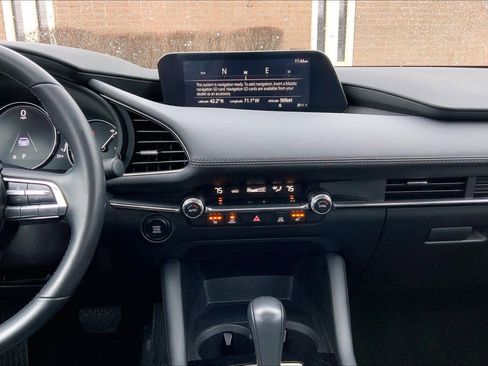 Used 2022 MAZDA MAZDA3 s image 6