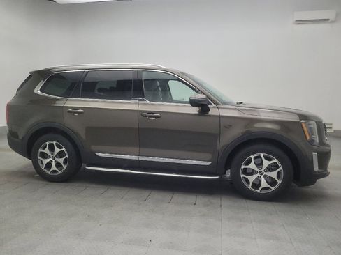 Used 2022 Kia Telluride EX FWD image 11