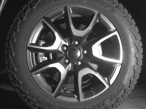 Used 2025 Jeep Compass Trailhawk AWD/4WD image 12