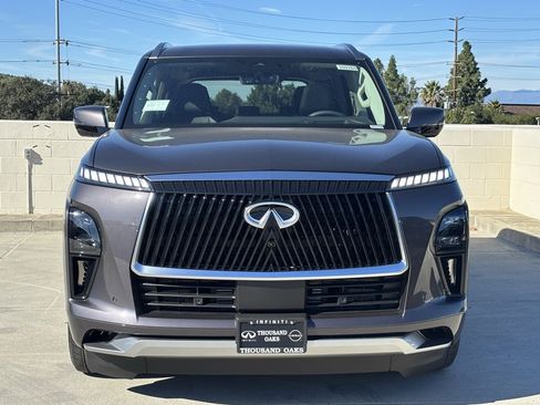 New 2026 INFINITI QX80 Luxe image 6