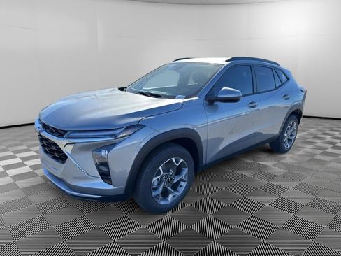 New 2026 Chevrolet Trax LT w/ Driver Confidence Package image 3