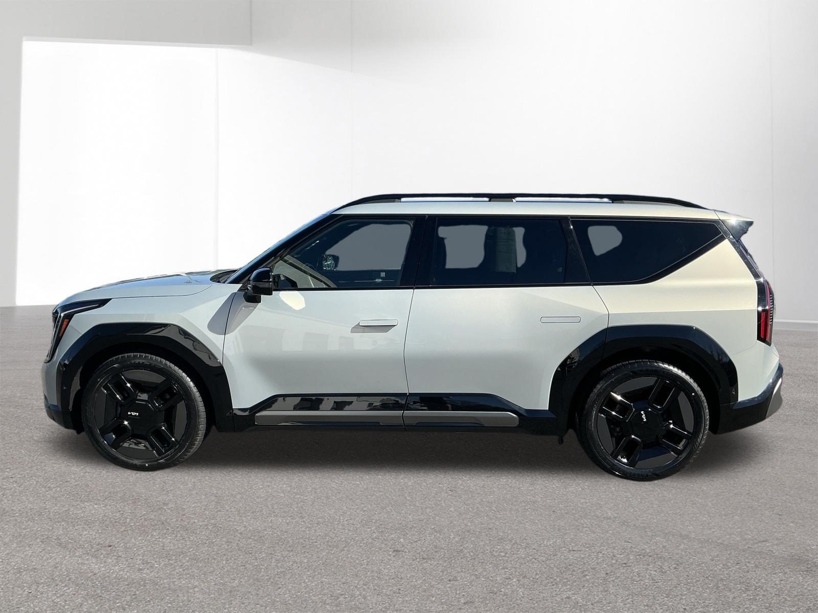 Certified 2024 Kia EV9 GT-Line AWD/4WD image 18