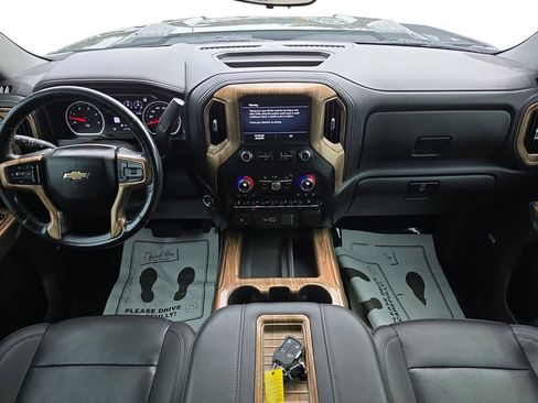 Used 2021 Chevrolet Silverado 2500 LTZ w/ Z71 Chrome Sport Edition image 12