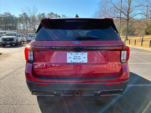 New 2026 Ford Explorer ST-Line w/ Premium Package image 8