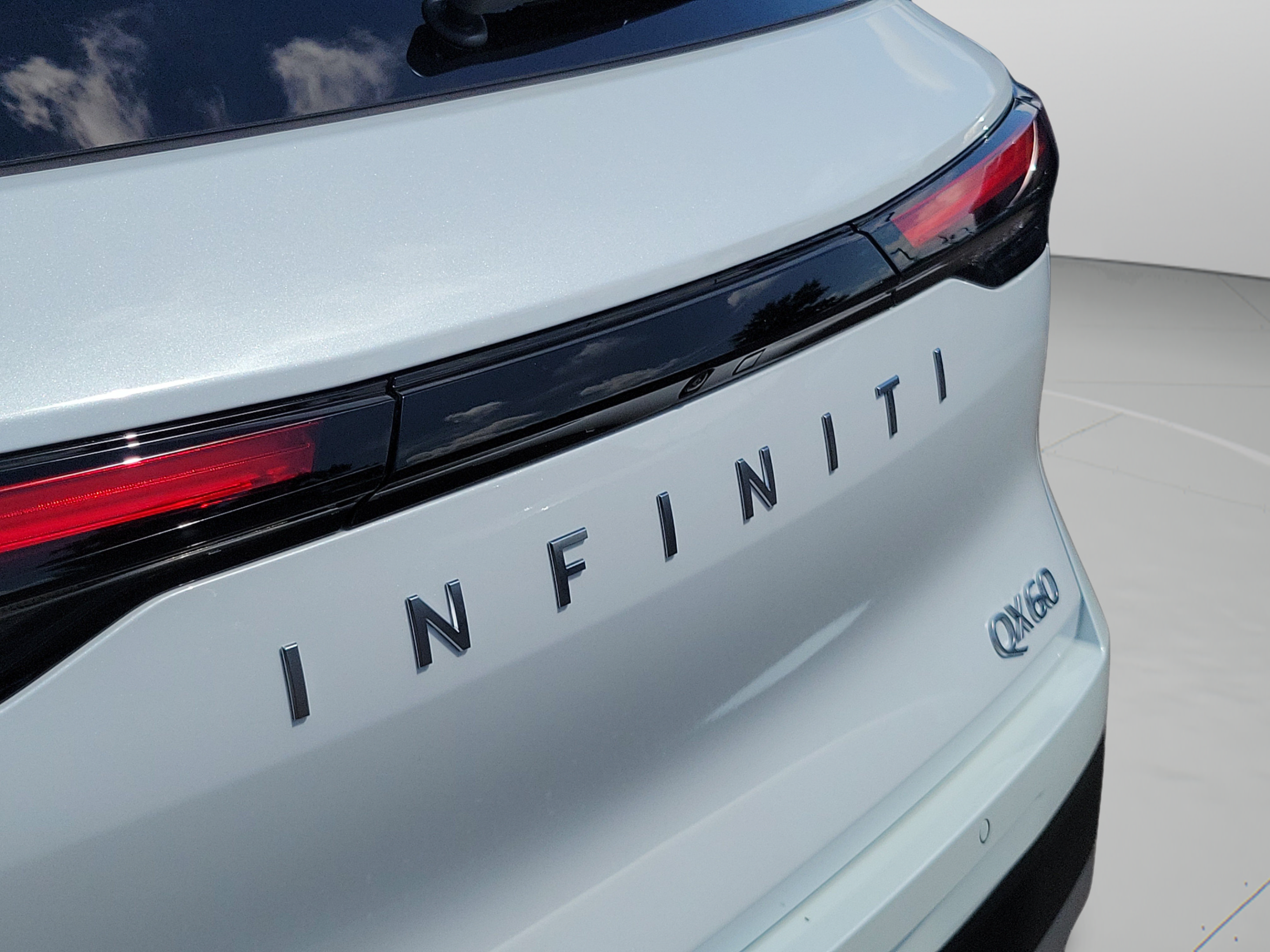 New 2027 INFINITI QX60 Luxe w/ Cargo Package FWD image 22