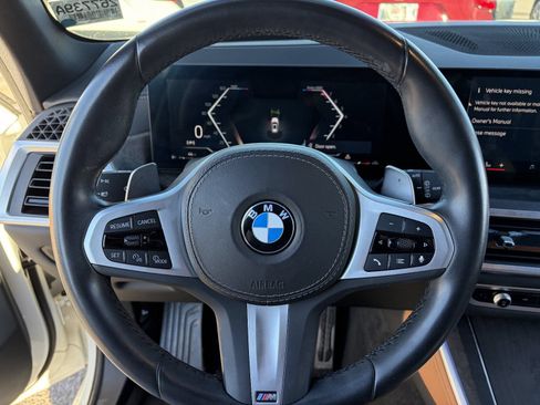 Used 2025 BMW X5 sDrive40i w/ M Sport Package RWD image 24