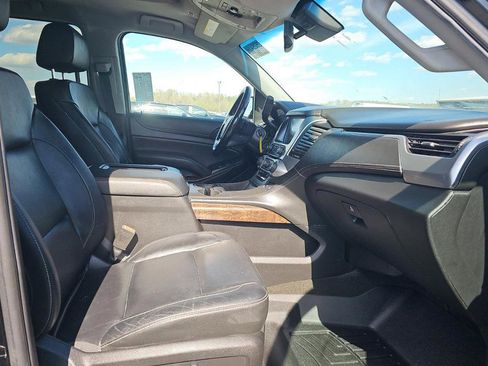 Used 2018 Chevrolet Suburban LT AWD/4WD image 9