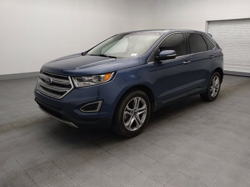 Used 2018 Ford Edge Titanium w/ Technology Package AWD/4WD image 2