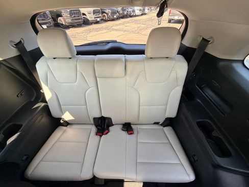 Used 2020 Kia Telluride EX w/ EX Premium Package AWD/4WD image 17