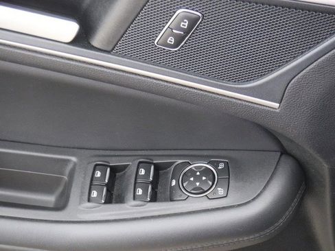 Used 2024 Ford Edge SEL image 13