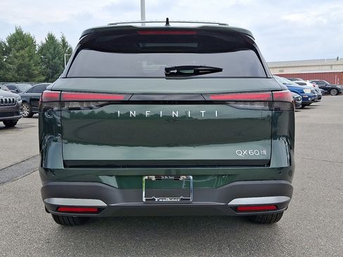 Certified 2026 INFINITI QX60 Luxe w/ Cargo Package AWD/4WD image 5