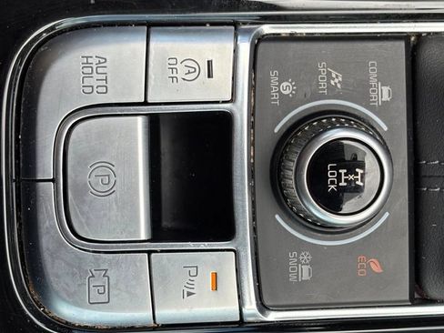 Certified 2023 Kia Telluride SX X-Line AWD/4WD image 32