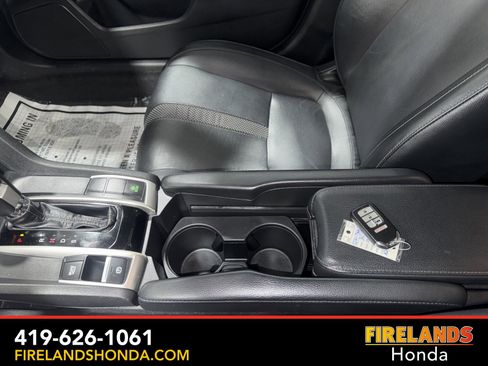 Used 2019 Honda Civic Touring image 24