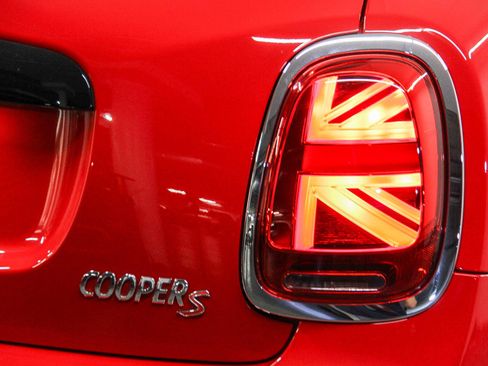 Certified 2023 MINI Cooper S image 7