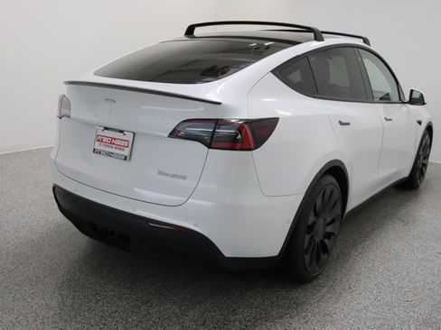 Used 2021 Tesla Model Y Performance image 7