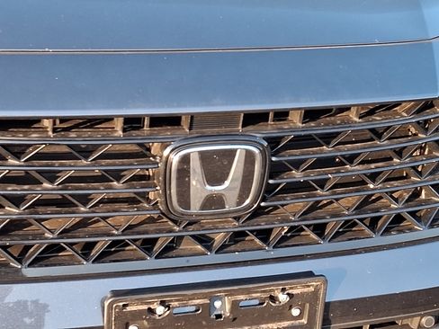 Used 2025 Honda Accord Touring image 8