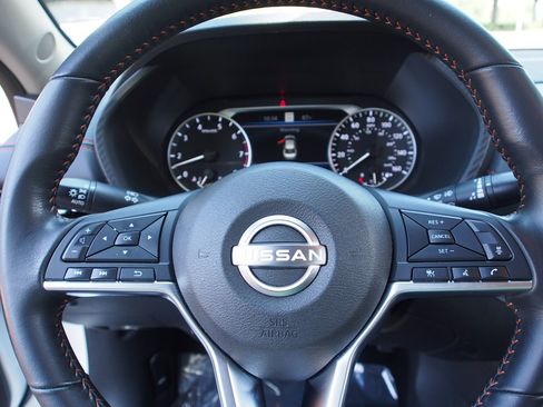 Used 2024 Nissan Sentra SR w/ Trunk Package FWD image 21