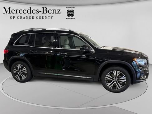 Used 2026 Mercedes-Benz GLB 250 4MATIC image 4
