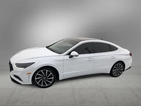 Used 2021 Hyundai Sonata Limited w/ Preferred Accessory Package image 3