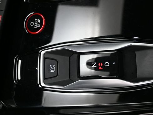 Used 2024 Audi e-tron GT Premium Plus AWD/4WD image 21