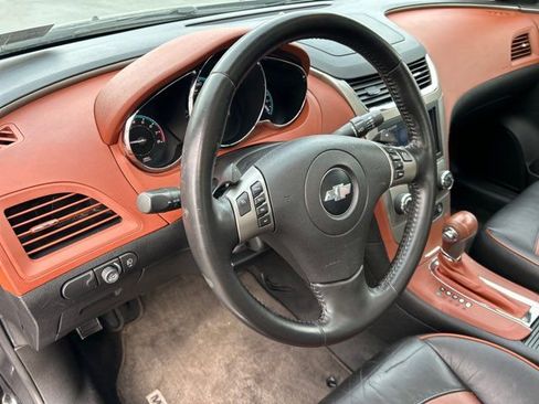 Used 2010 Chevrolet Malibu LTZ image 15