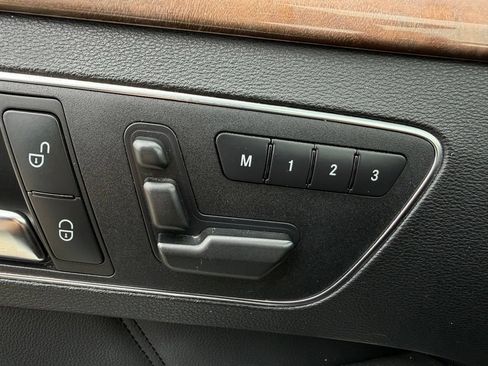 Used 2012 Mercedes-Benz E 350 4MATIC Sedan image 8