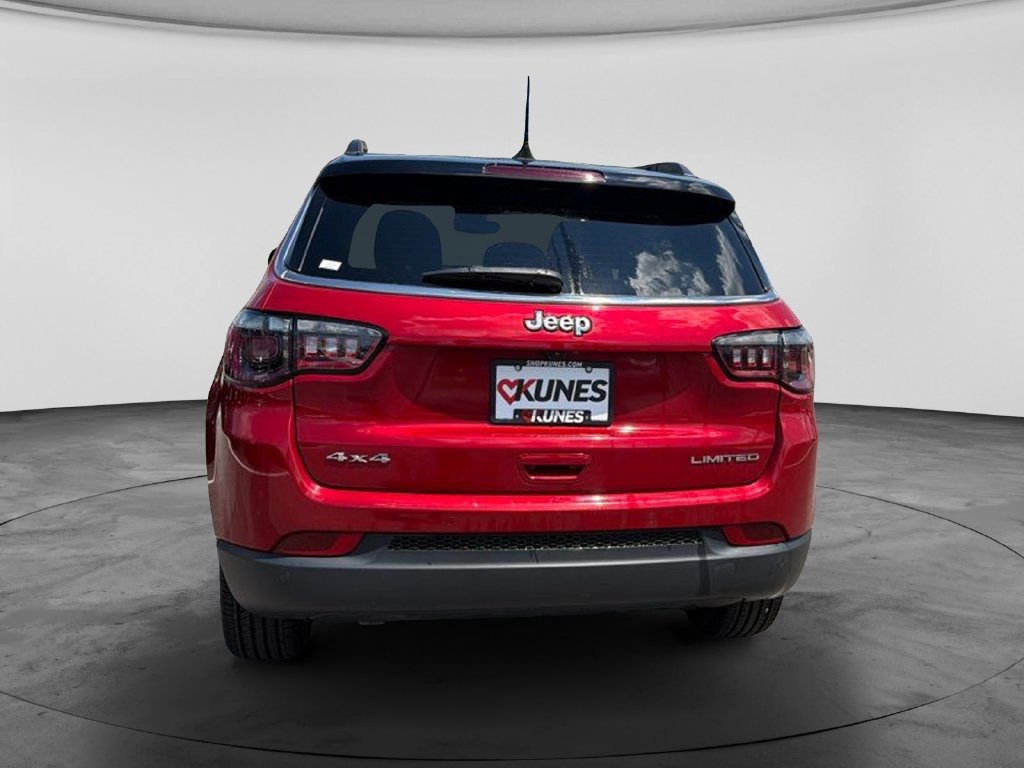 Used 2025 Jeep Compass Limited AWD/4WD image 9