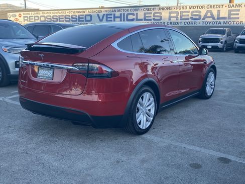 Used 2017 Tesla Model X 100D image 9