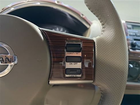 Used 2005 Nissan Frontier LE w/ (H03) Rockford Fosgate Pkg image 17